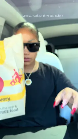 Big Mac extra Mac sauce @McDonald’s  #fyp #fy #eatwithme #mcdonalds #bigmac 