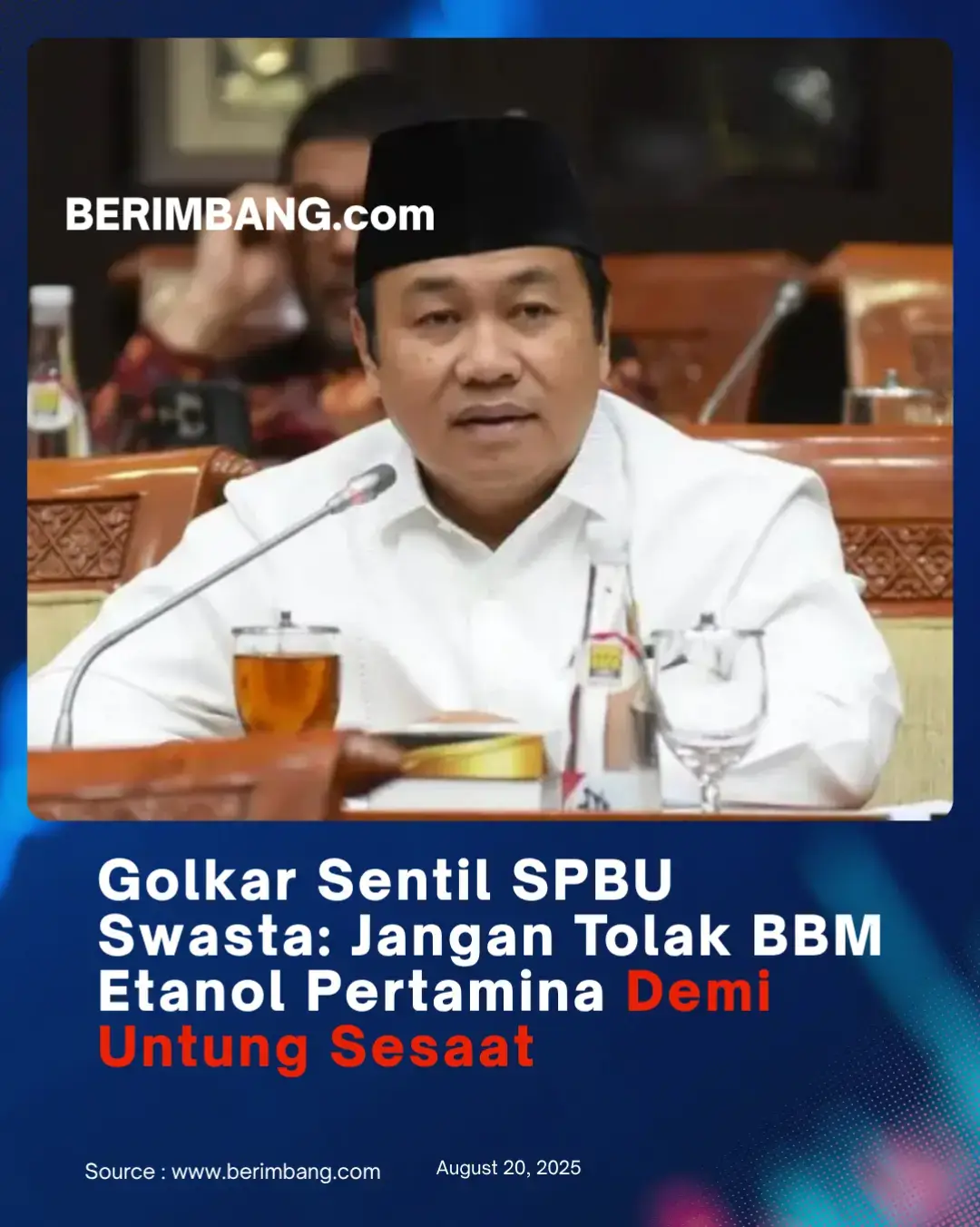 JAKARTA — Anggota Komisi XII DPR RI dari Fraksi Partai Golkar, Yulisman, menegaskan agar Stasiun Pengisian Bahan Bakar Umum (SPBU) swasta tidak semata-mata mengejar keuntungan dengan membatalkan pembelian base fuel Pertamina hanya karena kandungan etanol di dalamnya. Menurut Yulisman, Pertamina telah menjalankan komitmennya untuk menjaga ketahanan energi nasional sekaligus mendorong transisi menuju energi bersih. “SPBU swasta tidak boleh hanya berorientasi pada keuntungan jangka pendek, melainkan ikut menjaga stabilitas distribusi energi untuk masyarakat,” ujar Yulisman dalam keterangan tertulis, Jumat (3/10/2025). Ia menambahkan, kandungan 3,5 persen etanol pada base fuel Pertamina yang kini dipersoalkan pihak swasta merupakan bagian dari strategi transisi energi nasional. “Justru kualitas BBM Pertamina sudah memenuhi standar tinggi. Kebijakan pencampuran etanol ini adalah strategi transisi energi yang didorong Presiden Prabowo untuk menghadirkan BBM lebih ramah lingkungan,” tegasnya. SPBU Swasta Batal Beli Sebelumnya, dua pemain besar SPBU swasta, Vivo dan BP-AKR, batal membeli base fuel Pertamina meski sebelumnya telah ada kesepakatan pasokan. Wakil Direktur Utama PT Pertamina Patra Niaga, Achmad Muchtasyar, menjelaskan pembatalan itu terjadi lantaran adanya kandungan etanol. “Secara regulasi, etanol diperbolehkan sampai 20 persen. Pertamina hanya 3,5 persen. Tapi itu yang membuat SPBU swasta mundur,” ungkap Achmad dalam rapat dengar pendapat bersama Komisi XII DPR, Rabu (1/10/2025). Perwakilan Vivo membenarkan keputusan tersebut, sementara Presiden Direktur BP-AKR, Vanda Laura, menyebut pihaknya belum bisa membeli karena alasan compliance dan spesifikasi. Adapun Shell Indonesia menyatakan masih melakukan kajian internal sebelum menentukan sikap. Penutup Polemik ini menyoroti tarik-menarik kepentingan antara bisnis SPBU swasta dan kebijakan energi pemerintah. Yulisman menegaskan, tanpa kolaborasi sehat antara Pertamina dan SPBU swasta, kepentingan masyarakat sebagai konsumen bisa terabaikan. #Pertamina #BBM #SPBU #Etanol #Golkar      