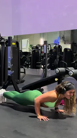 Tricep burner 🥵3 sets of 15 reps each  #fyp 