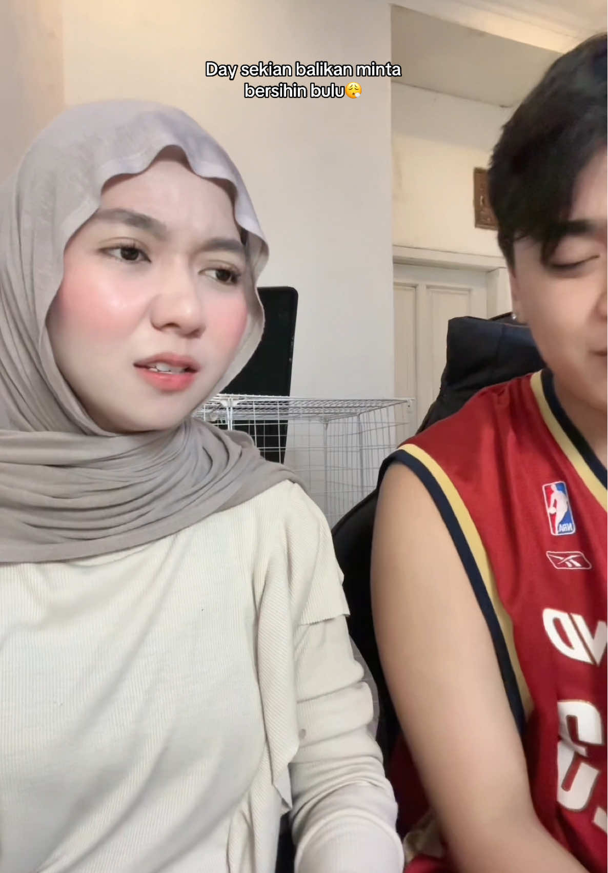 malah minta bersihin bulu itu jg😭