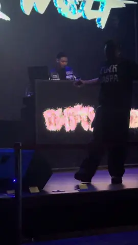 Alooo@Mr. Wolf kewren bngett sumpah…#mrwolf#djwolf #djipank ##goedangbanjarmasin #fyppppppppppppppppppppppp 