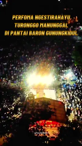 Gebyar Sedekah Laut Nelayan Pantai Baron. Matur nuwun @ngestirahayuofficial telah menghibur warga pesisir selatan Pantai Baron Gunungkidul. Lehmu nonton neng sisih ngendi kui luurr..??? #updatedisini #fyp #pantaibaron #gunungkidul #jogja 