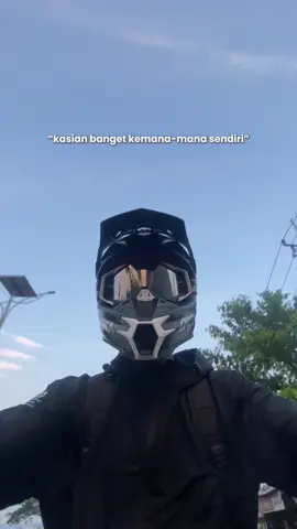 Punya motor segala Medan Sayang kalo cuman di jadiin Pajangan🗿 #fyp #fypシ゚ #crf150l #crf150supermoto #supermotoherexstyle 