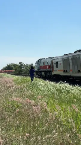 Logawa mode sesss #fyp #keretaapi #cintakeretaapiindonesia #kai121_ #railfans 