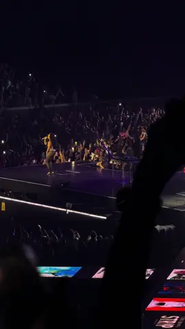 Breezy brought out glorilla night 3 in ATL😭😭😭 #breezybowl