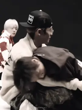 di belahan dunia mana lagi bisa nemu a man who loves children, music, is good at cooking, can do everything, and is a kind hearted too ? #haechan 