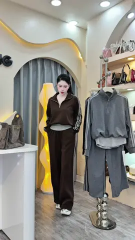 #xuhuongtiktok #trending #thoitrangnu #xuhuong #moingaymotoutfit 