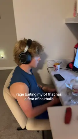 He’s actually scared of hairballs and I find it hilarious #ragebaiting #prank #funny #Relationship 