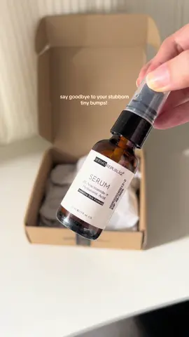 Bumpy skin? Smooth things out with niacinamide serum — your go-to solution for tiny texture troubles. #tinybumps #tinybumpssolution #tinybump #clearskin #niaciamide 