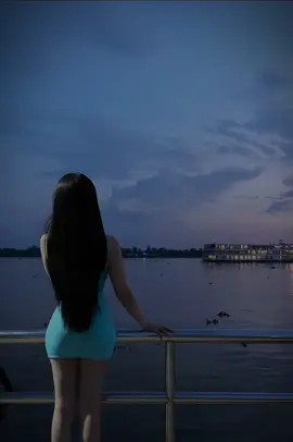 Con người có 3 cảnh giới của đau khổ... -Thấp nhất là gào thét -Cao hơn là điên loạn -Đau nhất là bình thản Vậy cho mình hỏi: Bạn đã đạt đến cảnh giới nào rồi?🙂