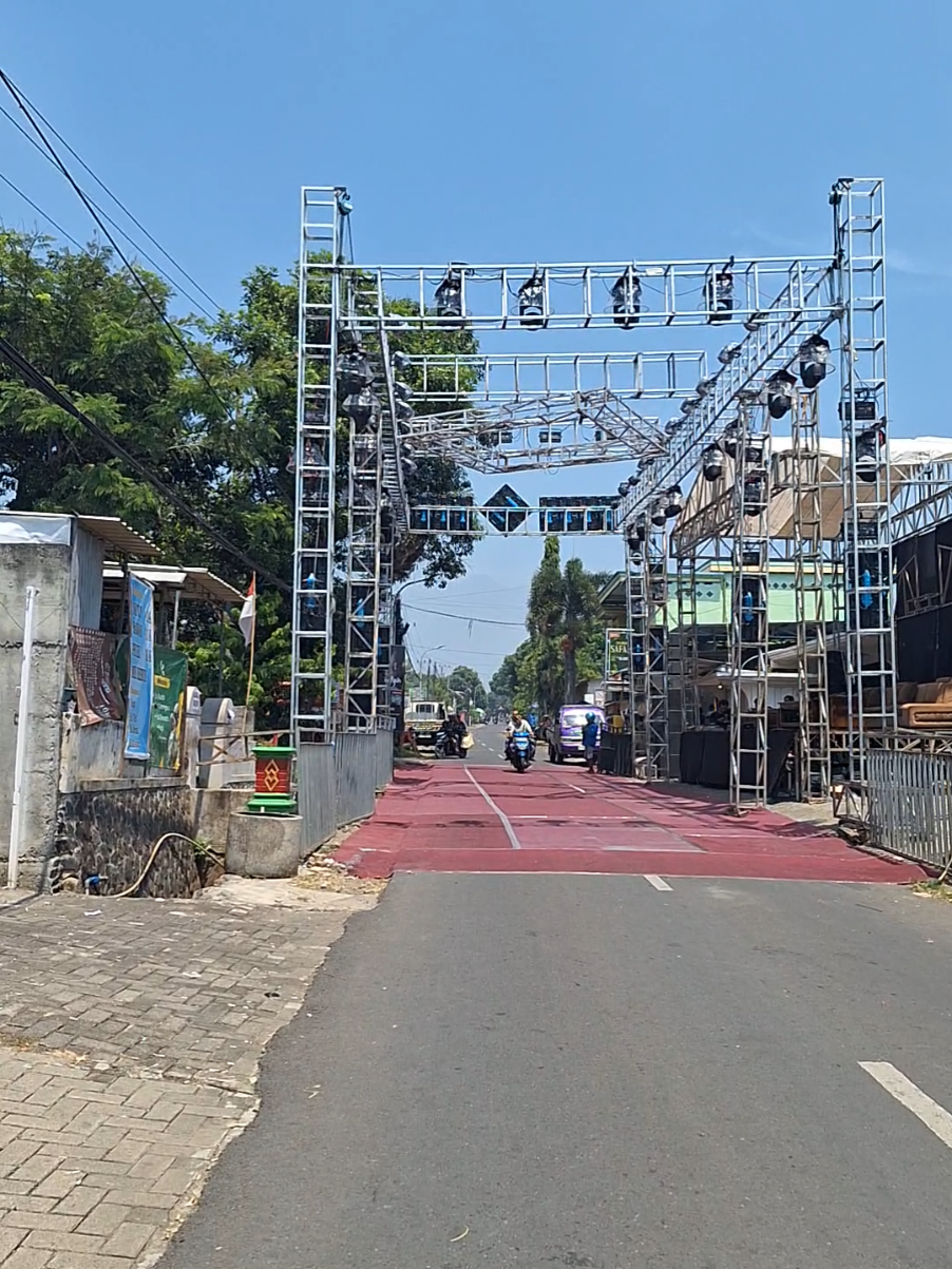 Panggung Finish Karnaval Tejowangi Pasuruan  #tejowangicarnival2025 #soundsystemjawatimur #pasuruan24jam #viral #fyp 