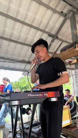 Rồi tới công chiện kekekke