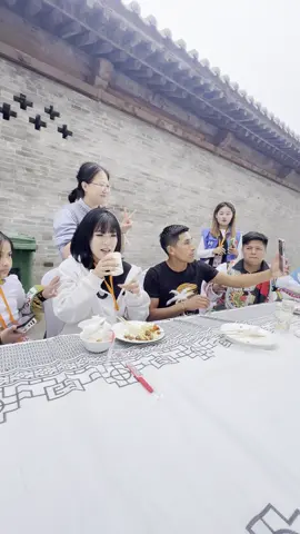 EL DETRÁS DE CÁMARA QUIEN TENDRÁ MÁS VISTAS 😅🇵🇪✅😎  @Apu Wayra de puquio ✂️😎   SIGAN SU CUENTA DE PERICOTE FLACO  #china #viral_video #taiyuan #viral #amigos 