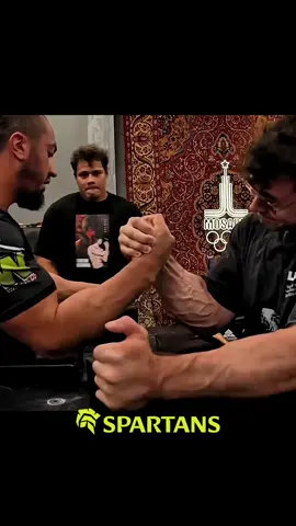 Akimbo prime ☠️🔥 #motivation #gym #akimbo #biceps #armwrestling 