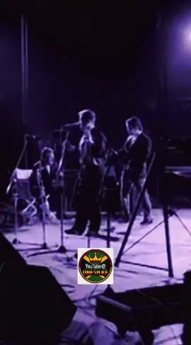 UB4O - KINGSTON TOWN #UB40 #KINGSTONTOWN #reggaevibes❤️💛💚 #foundation #regeaton 