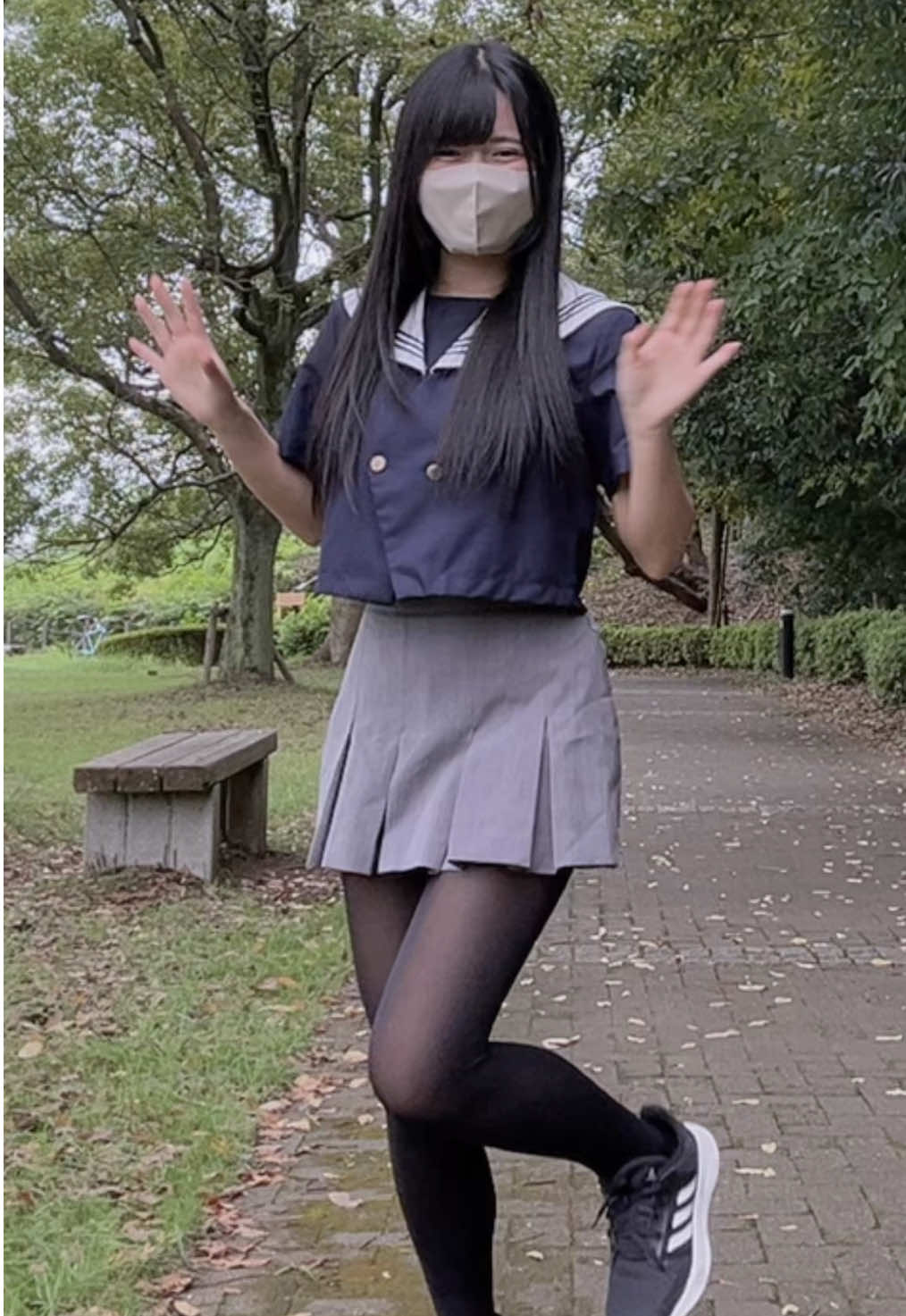スカート長めのセーラー服着たい(:3_ヽ)_