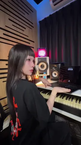 @Mỹ Mỹ ơi bạn bớt lại đi
