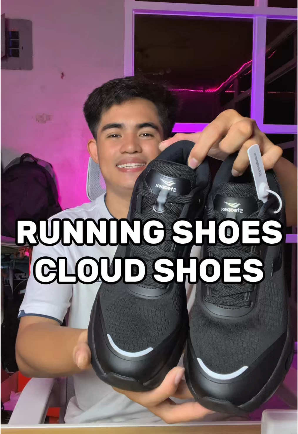 Literal na apaka lambot, apaka gaan at apaka comfy talaga isuot nito! #steapexshoes #shoesformen #runningshoes #cloudshoes #shoes 