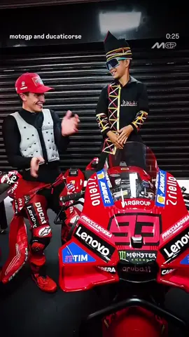 Momen Rayyan aura farming bersama sang juara dunia Marc Marquez 🤩🤩🤩#aurafarming #pacujalur #marcmarquez #motogp #mandalika 