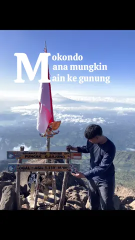 JUST CONTENT #pendakigunung #pendaki #pendakiindonesia #pendakifomo #fyp 