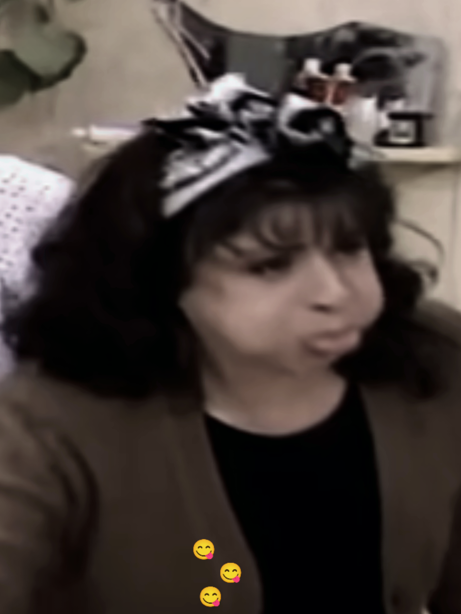 🤣🤣🤣🤣 #كوميدي #الشعب_الصيني_ماله_حل😂😂 #سامية_جزائري 