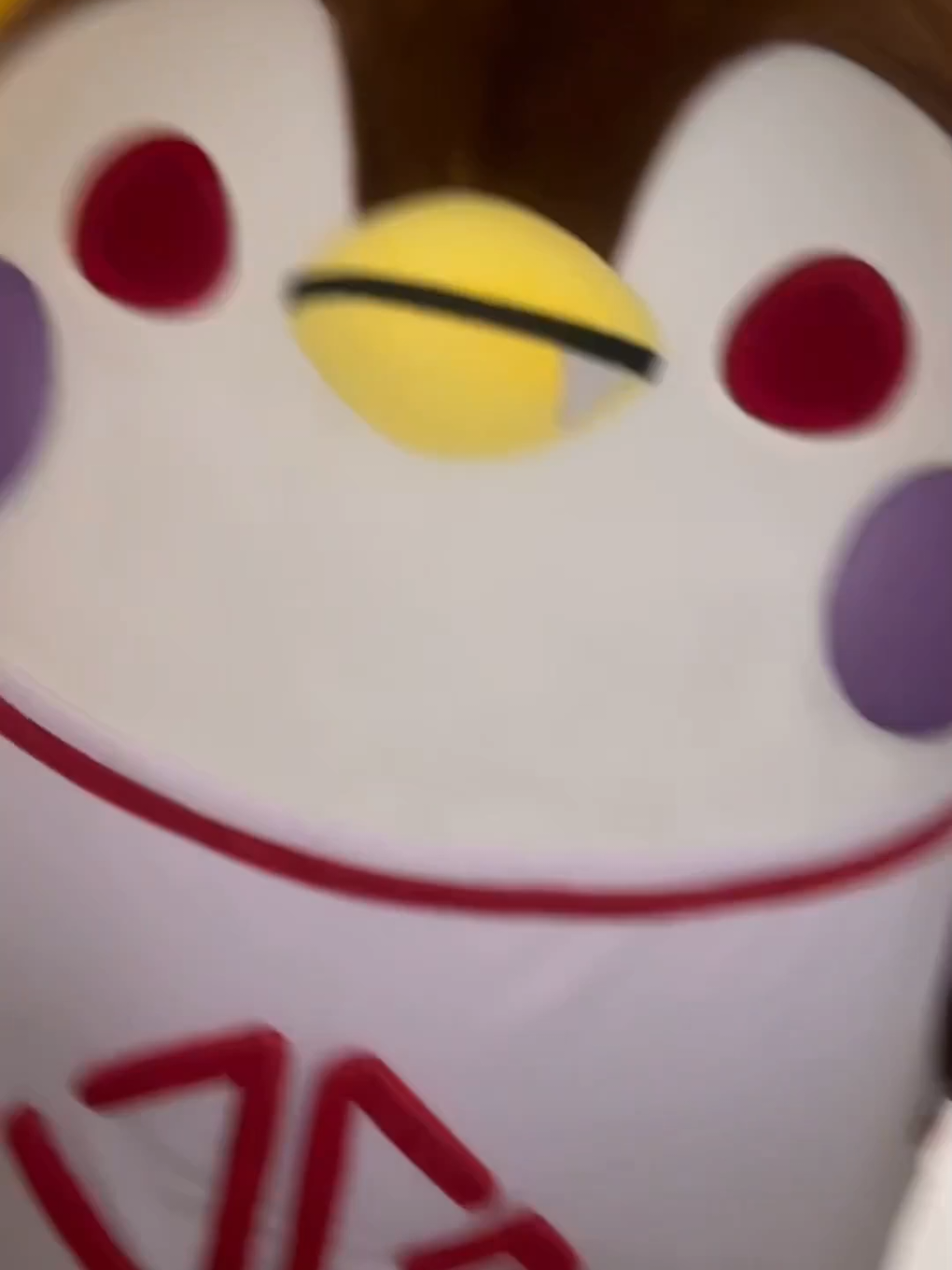 Today's Guinzly collection 😂❤️  သူ့အစ်ကို Poon နဲ့လည်းတွေ့ ပွဲမှာလည်း ဂယက်တွေထ တကယ်အသည်းယားစရာလေး❤️ ကြိုးစားပမ်းစားဆော့ရင်း ခုံပေါ်ကလည်းပြုတ်ကျ လေတွေလည်းထွက်🐻🐧 ဒါတောင်တစ်ရက်ပဲရှိသေးတာ မြေးလေးရဲ့ energy ကတော့ basketball ဆော့တဲ့ energy အပြည့်နှစ်ယောက်ကနေမွေးထားလို့ထင်တယ် energy ကလုံးဝကိုထိပ်ဆုံး😎 #josswayar #gawincaskey #gmmtv #jossgawin #guinzly 