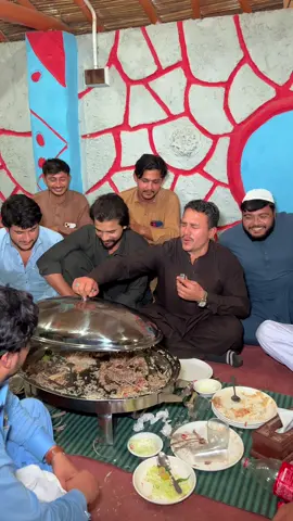 Full Lamb Only 28000 PKR With Full Rice 🥰 ZKR Restaurant @Zeshan Vlog @zeeshankhan2103 #full #lamb #🐏 #offers #zkrrestaurant0 
