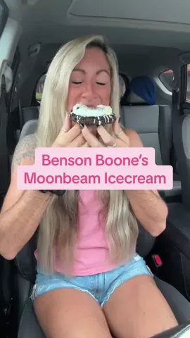 Moonbeam Icecream made a comeback at Crumbl! @Benson @Crumbl #crumbl #bensonboone #moonbeamicecream #crumblcookie #crumblreview 
