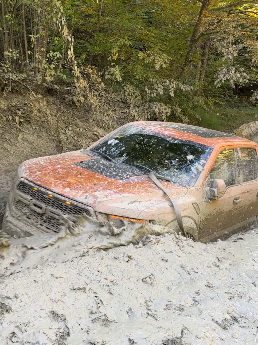 #offroad #foryoupage #fyp #raptor #mudding 