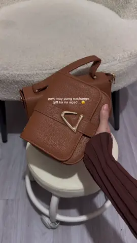 yesss bilihin na yan agad!! #bags #slingbag #jouakobag #affrodablebag #giftideas #fyp 