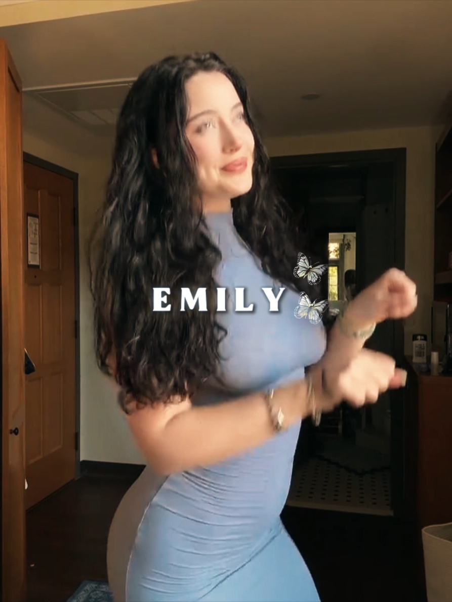 Top baddie 🔥🔥 @em @hotblockchainnnnnnn #fyp #viral #viraldance #bop #hotblockchain 