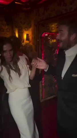 #victoriabeckham #davidbeckham #Love #OnRegardeQuoi #TikTokFashion 