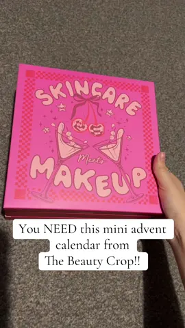 This mini advent calendar from The Beauty Crop is going to be a must have this Christmas! #thebeautycrop #adventcalendar #thebeautycropmakeup #makeup #beautyadventcalendar 