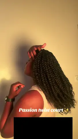 Passion tiwst sur cheveux court 😍 on dirait des cheveux naturels 🥰 IG : glown_studio #senegalaise_tik_tok🇸🇳pourtoichallenge #debloquemesvue🥲🙏🏽 #visibilitésurtiktok❤️✨🙏dieu #cotedivoire🇨🇮 #passiontwist 