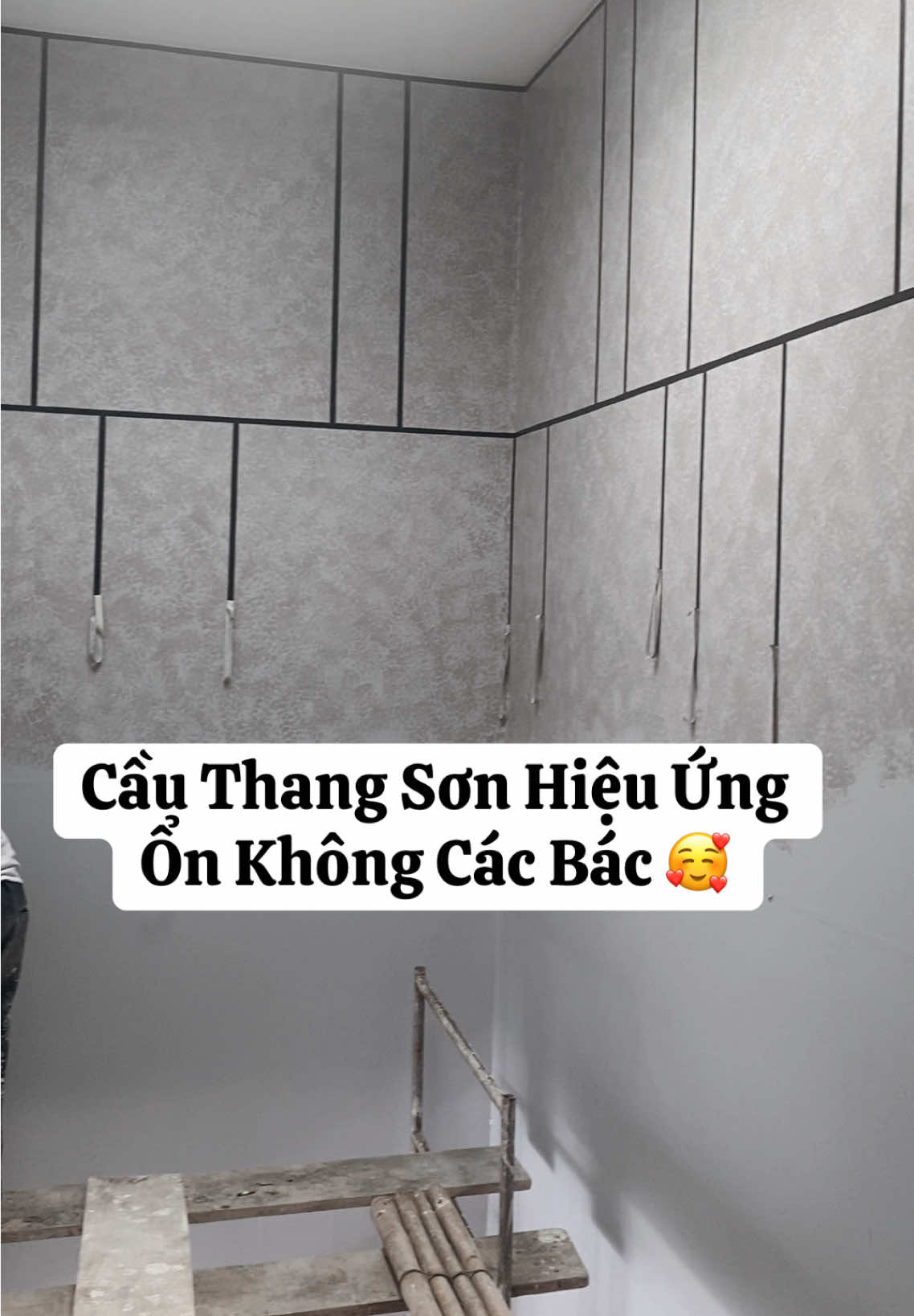 Sơn Hiệu Ứng Cho Cầu Thang , Nhà Xấu Cũng Thành Đẹp Các Bác ạ 🤣 #xaynha#xaynhatrongoi#xaynhadep#cauthangdep#sonhieuung 
