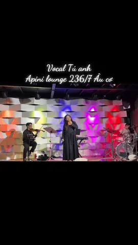 Singer : Tú Anh #apini #liveband #chillplace #daucoloilam