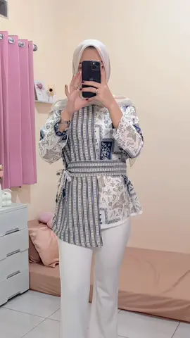 🦋🩶🤍 #batik #rekomendasibatik #outfitbatik #fitchecks 
