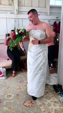 Best Groom Reaction Ever 😍 #familylove #wedding #weddingshots #groom #funny #groomreaction#usa 