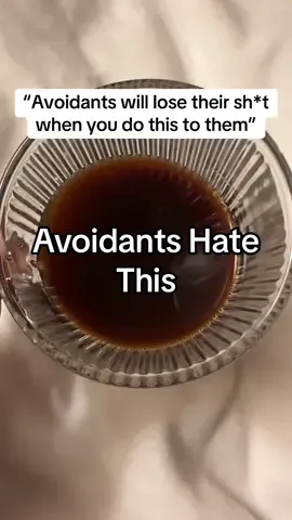 This is what makes an avoidant lose their sh*t #avoidant #datingadvice #relationshipadvice #anxiousattachment #creatorsearchinsights anxious attachment, avoidant attachment, dating advice, relationship advice, attachment style 
