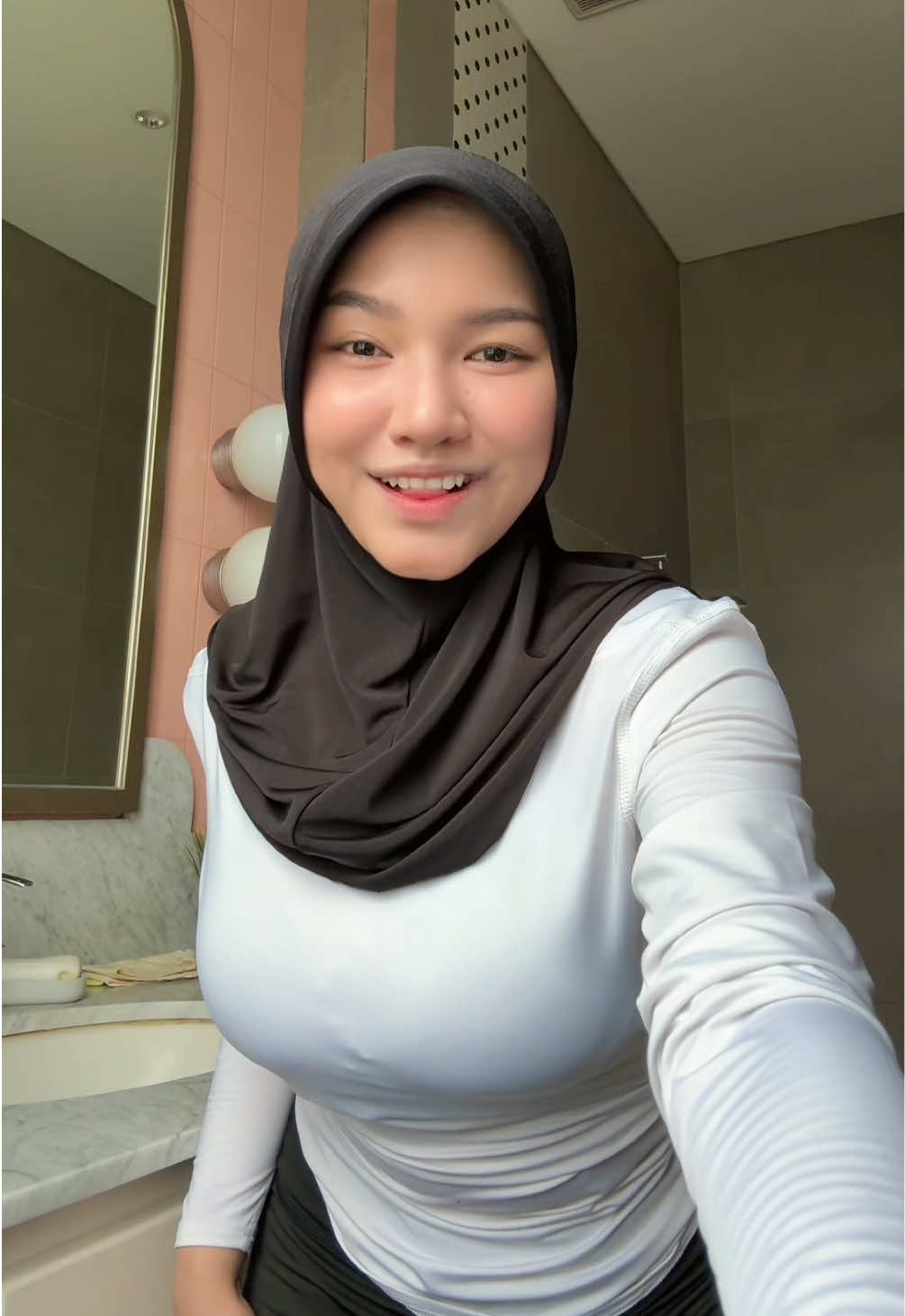 ikutan skintific tears trend💋