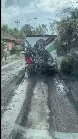 ming keri episode bahagia kok ndadak kebanan barang🐗