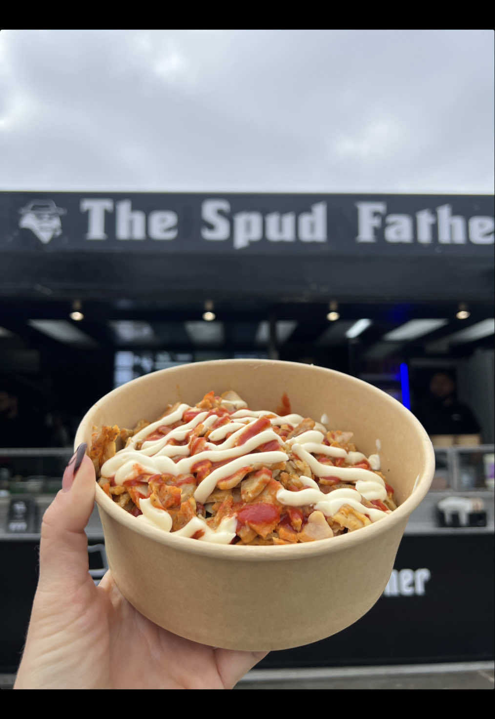 Who’s trying our Turkish Mafia next?!😮‍💨 Chicken doner, cheese, garlic and chilli sauce! #thespudfather #portsmouthfood #pompey #jacketpotato 