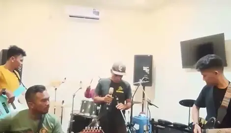 #padimahadewi PADI - Mahadewi (COVER Gagal Panen Band) 😇🙏 Di LD5 Music Studio Mamboro #VoiceEffects 