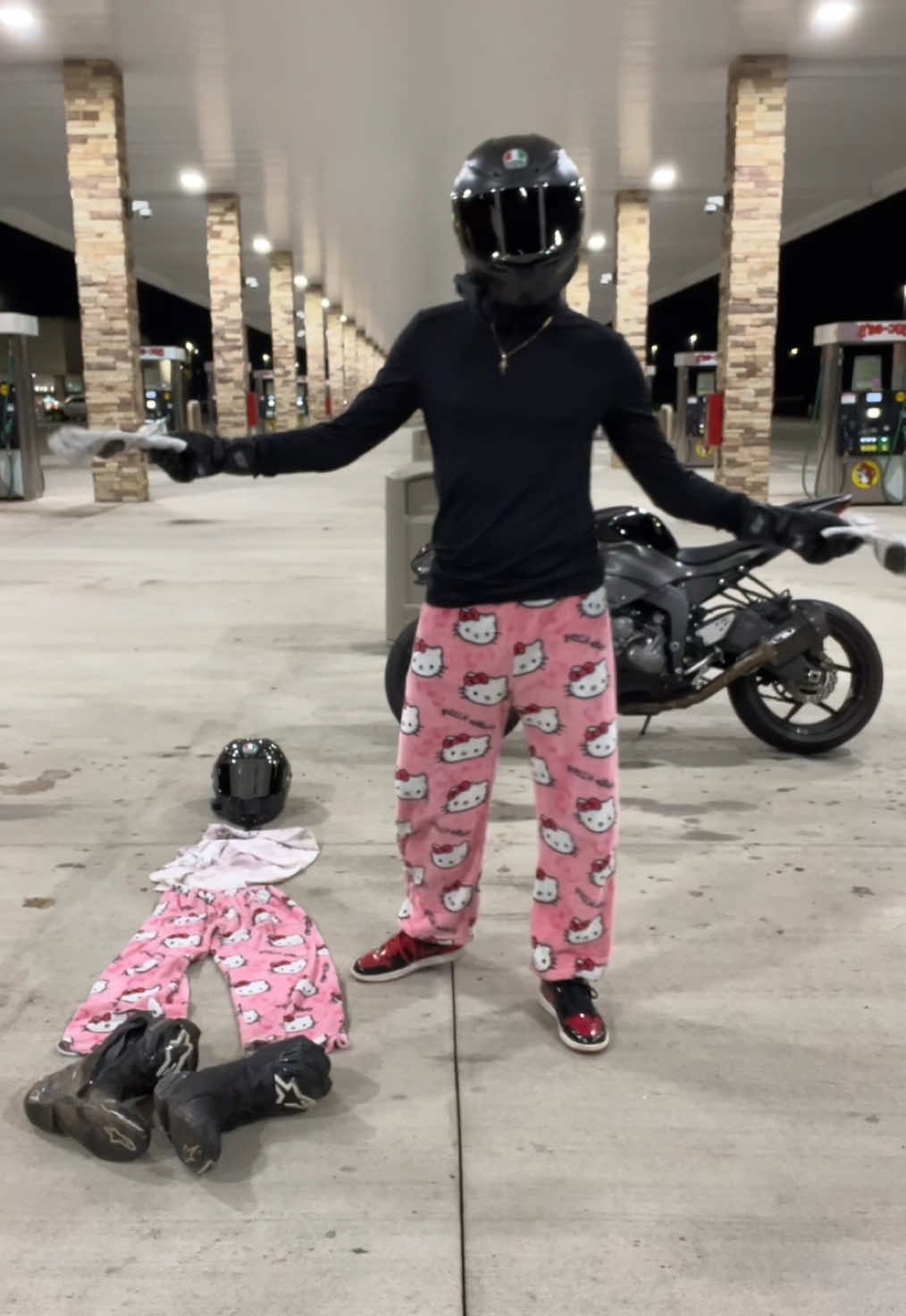 Dragged DancingMoto out of the dirt to come dance with me again and brought his gear this time… #fyp #trending #biketok #BookTok 
