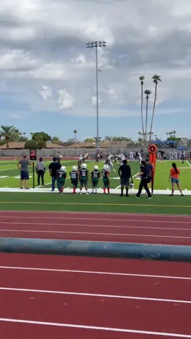 Yup that’s me! My babies number one fan! And I will embarrass myself every game😂🤷🏻‍♀️ #tacklefootball #twins #popwarner #9uphxCacti