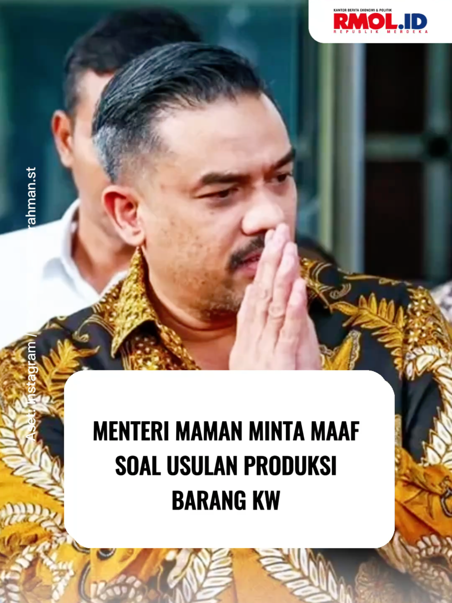 Menteri UMKM Maman Abdurrahman minta maaf soal ucapannya yang dianggap dorong UMKM bikin barang KW 😬 “Maaf kalau dipersepsikan seperti itu, maksudnya bukan begitu,” kata Maman saat konferensi pers di kantornya, Jakarta Selatan, Rabu, 22 Oktober 2025. Ia menjelaskan analoginya soal “Louis Vuitton jadi Louis Vuttong” bukan ajakan bikin barang tiruan, tapi bentuk kritik agar UMKM bisa berinovasi di tengah gempuran produk impor China. 🇮🇩✨ Mau berita langsung dikirim ke WA kamu? follow Whatsapp Channel RMOL.id atau ketik di browsermu bit.ly/RMOLWhatsappChannel #rmol #rmolid #republikmerdeka #republikmerdekaonline #mamanabdurahman #menteriumkm #umkm