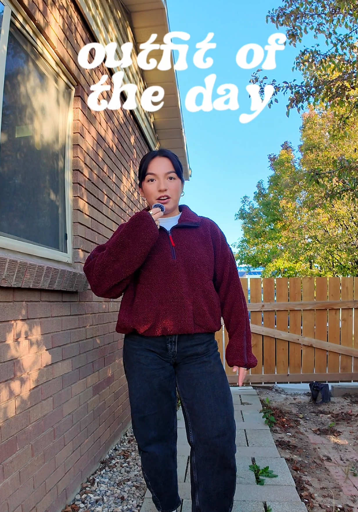 fall is for cozy fits ok!!!! top: @COTTON ON fleece: @Old Navy pants: @Gap shoes: @Dr. Martens #OOTD #fallfashion #outfitoftheday #workfit #fitcheck 