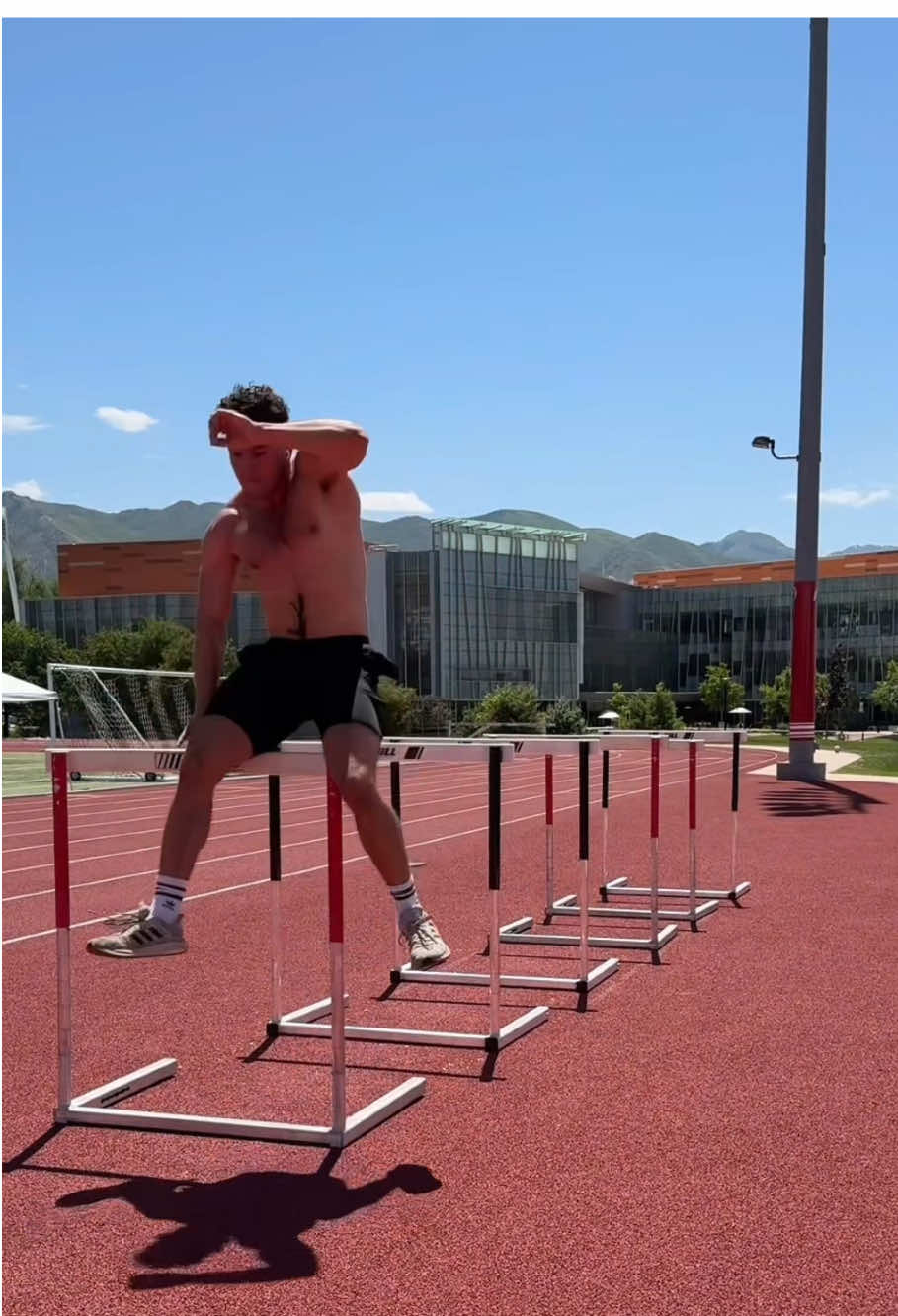 Failed to hurdle #funnytiktok #funny #funnyvideos #fly #fail 