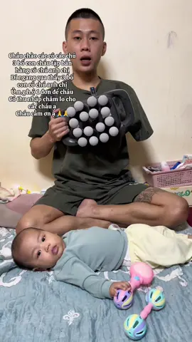 Cô chú anh chị có nhu cầu sử dụng máy massage đa năng 16 đầu đấm phiên bản mới của VTT thì có thể tham khảo nhé ạ, cháu cảm ơn cô chú anh chị ạ #tuanvuotkho #maymassage #maymassagecamtay #maymassagemini #maymassagecovaigay 