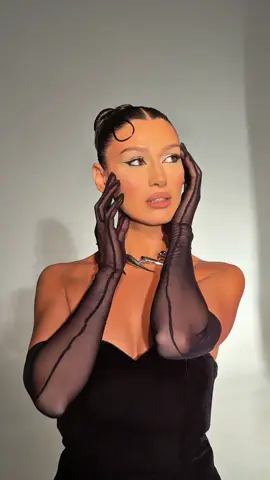 Big like pentru piesa asta 💥 #fyp #alinaeremia #foryoupage♥️♥️ #saajungapeforyou 